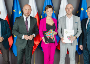 Podpisanie umów na dofinansowanie inwestycji w gminie Sokoły