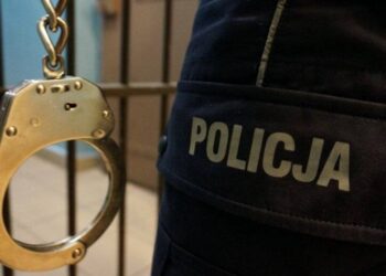 Zatrzymanie sprawcy kradzieży sklepowych w Suwałkach - policja
