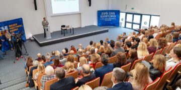 Szkolenie dla dyrektorów białostockich szkół poświęcone bezpieczeństwu w placówkach