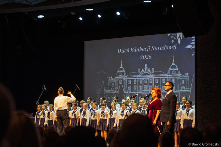 Uroczystość z okazji Dnia Edukacji Narodowej w kinie Forum w Białymstoku (4)