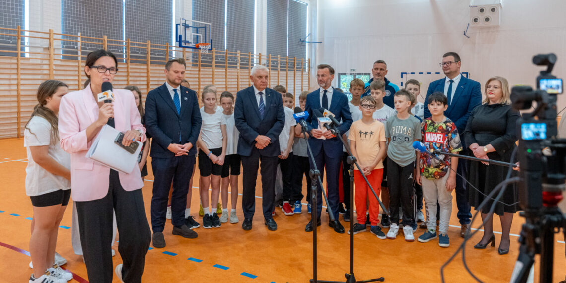 Nowa hala sportowa przy białostockiej szkole wybudowana w programie Olimpia