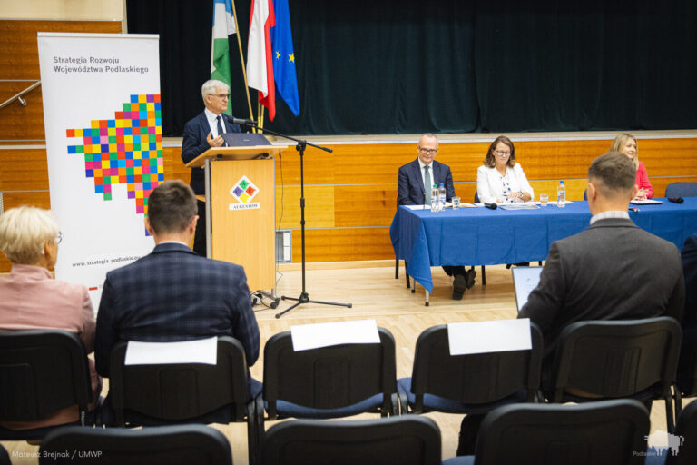 Spotkanie w Augustowie poświęcone aktualizacji Strategii Rozwoju Województwa Podlaskiego 2030 (9)