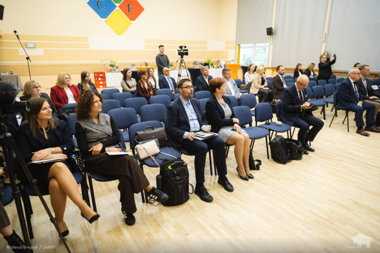 Spotkanie w Augustowie poświęcone aktualizacji Strategii Rozwoju Województwa Podlaskiego 2030 (11)