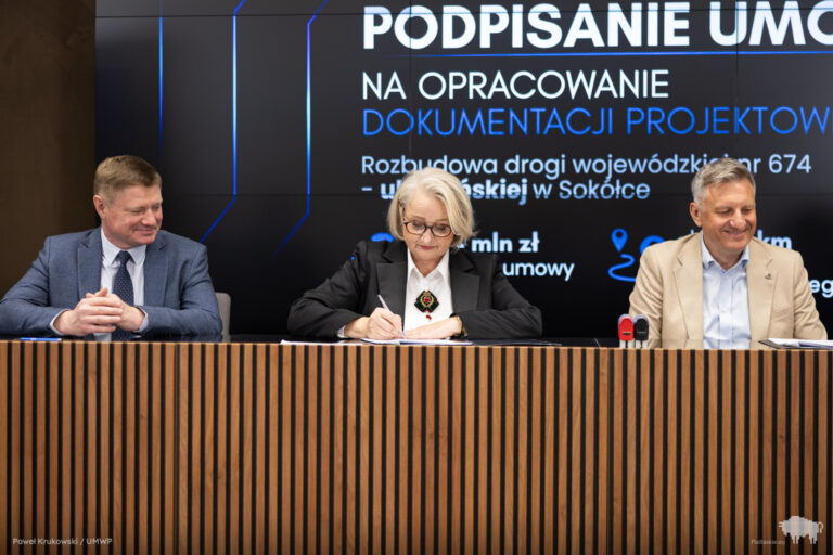 Podpisanie umowy na dokumentację projektową rozbudowy ulicy Kryńskiej w Sokółce (4)