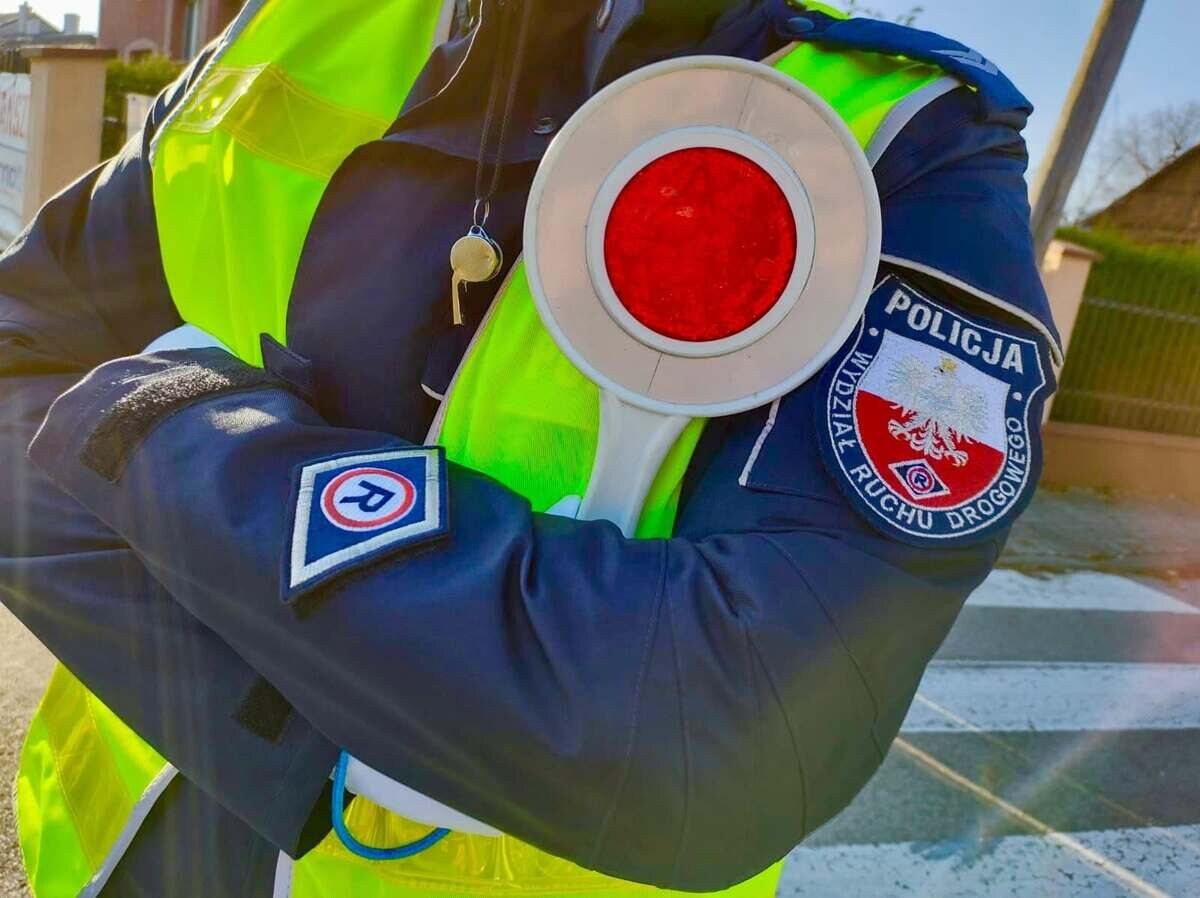 Czterech kierowców bez uprawnień w weekend. dwa auta odholowane